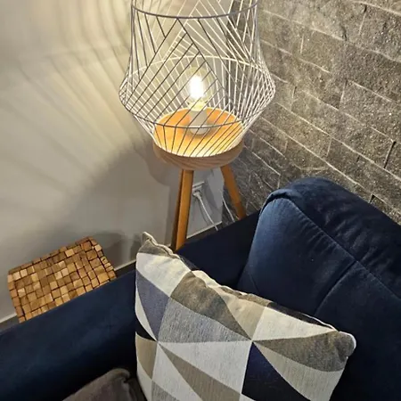 Apartment Deluxe *